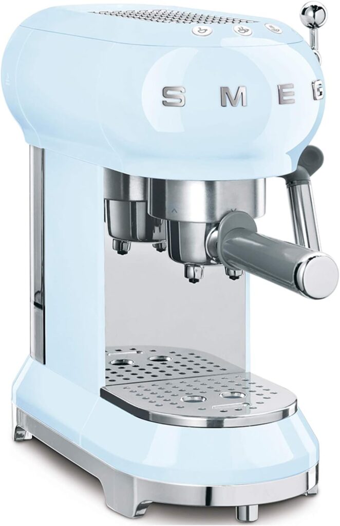 Smeg ECF01CRUS Espresso Coffee Machine, One Size, 1L, Cream